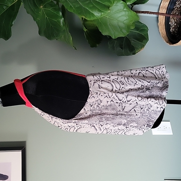 Free People THROUGH THE NIGHT snakepython print backless halter - Picture 4 of 9